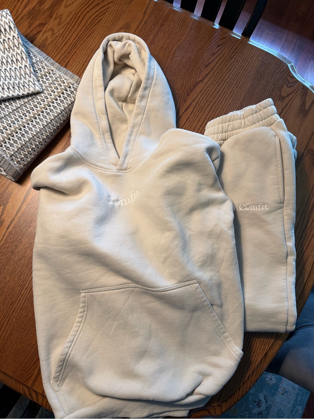 Comfort Hoodie & Jogger Set in Light Beige